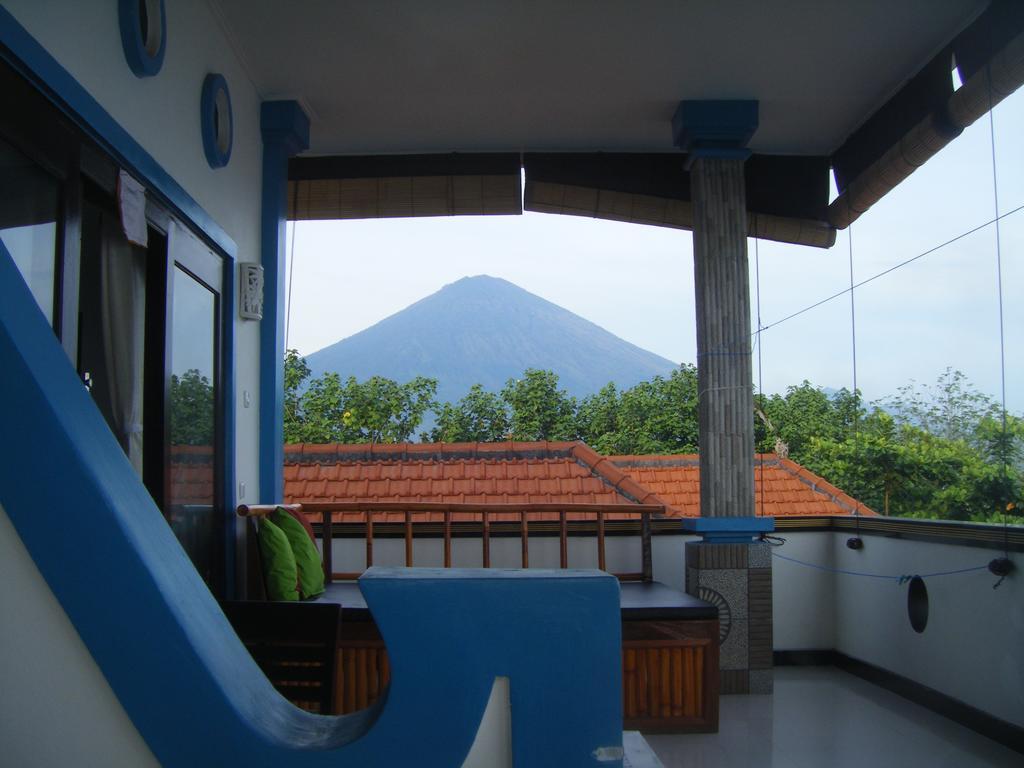 De Adema Guesthouse Amed  Ngoại thất bức ảnh