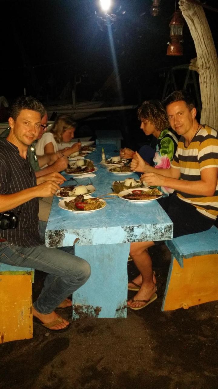 De Adema Guesthouse Amed  Ngoại thất bức ảnh